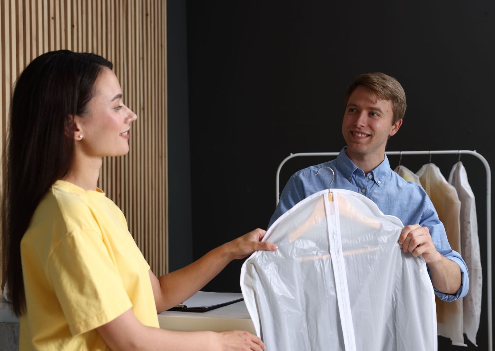 388 Laundry & Cellular: Solusi Cepat untuk Bisnis Lokal Cilacap